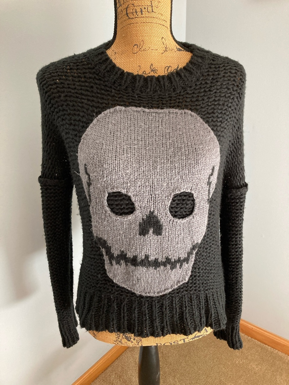 Wooden Ships Black Crew Sweater with Gray Skull Women Size XS Mohair Wool Blend